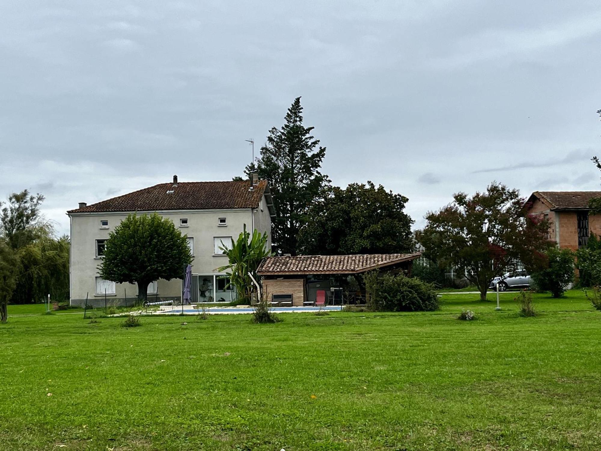 Le Parc De Gouts Villa Aiguillon Luaran gambar